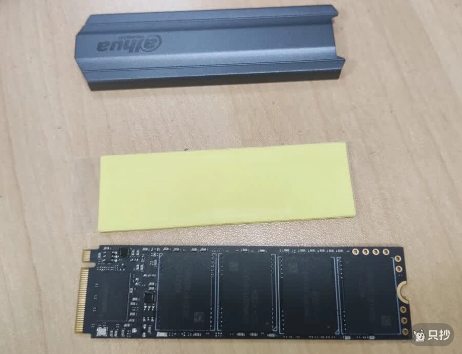 版本1-固态正面（图片来源-商品评价）